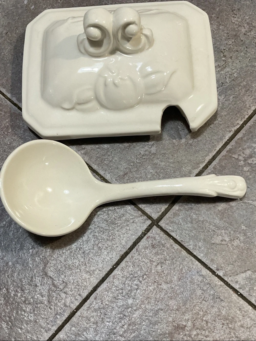 Ivory Ceramic Covered Soup Tureen with Ladle - Floral Relief